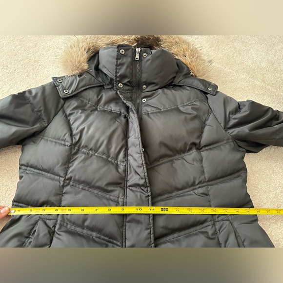 Marc New York, Andrew Marc - Women's Black Mid-Length Puffer Coat (L) - Picture 12 of 16